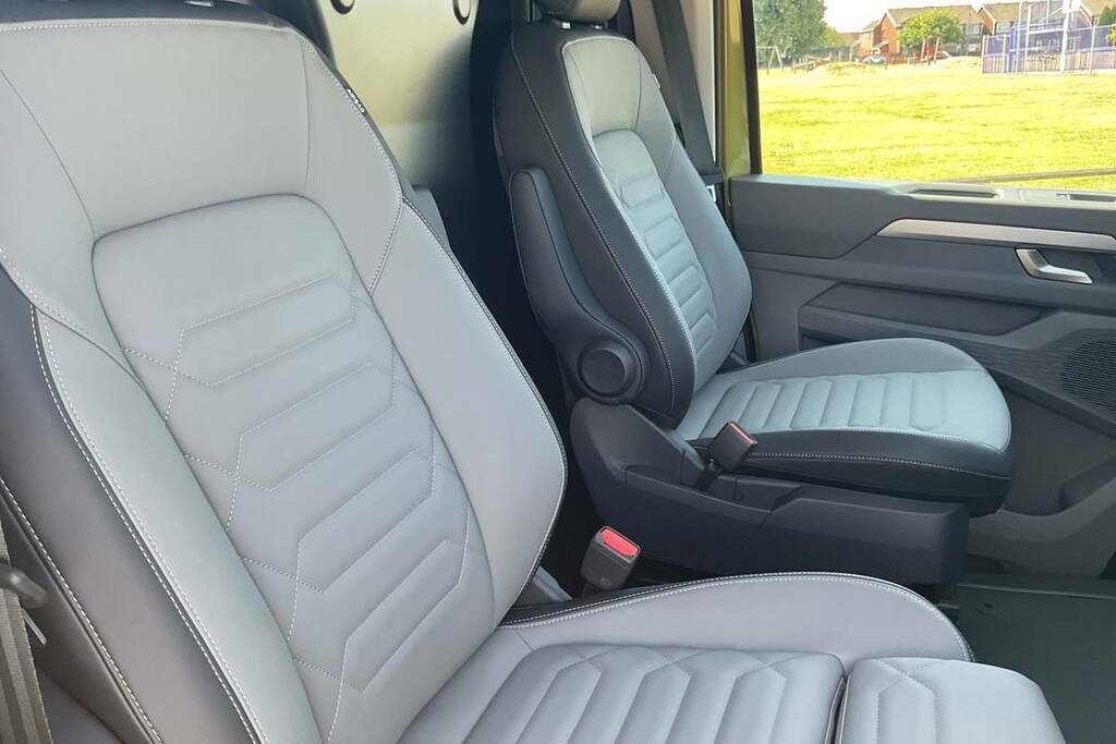 Volkswagen Transporter 2.0 Tdi 170 Commerce Pro Van Green #5