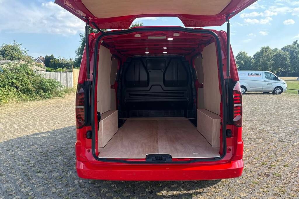 Volkswagen Transporter 2.0 Tdi 150 Commerce Pro Van 5 Plus BC26AHJ Red #2
