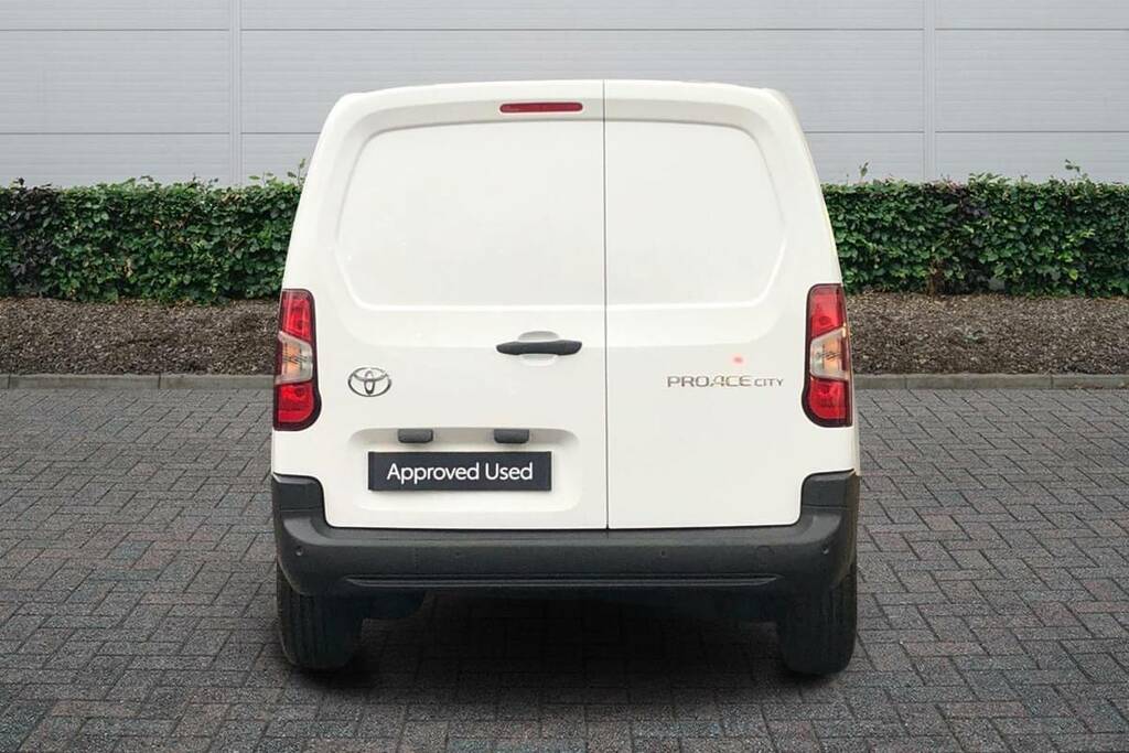 Toyota Proace City 1.5D 100 Active Van VK75SHV White #5