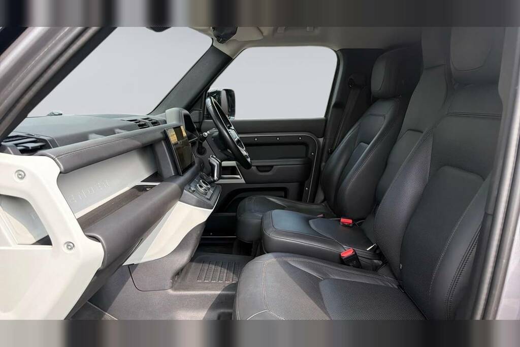 Land Rover Defender 110 3.0 D250 Hard Top Hse 3 Seat Grey #3