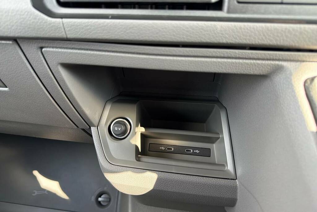 Volkswagen Crafter 2.0 Tdi 140Ps Commerce High Roof Van Silver #5