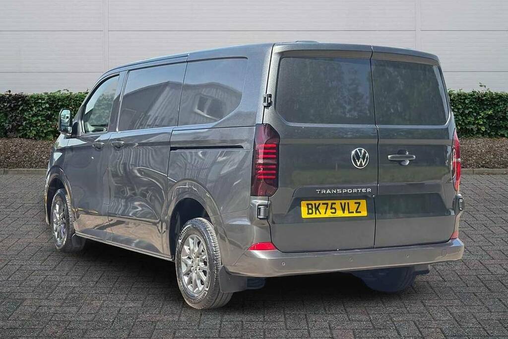 Volkswagen Transporter 2.0 Tdi 150 Commerce Plus Van 5 Plus  #3
