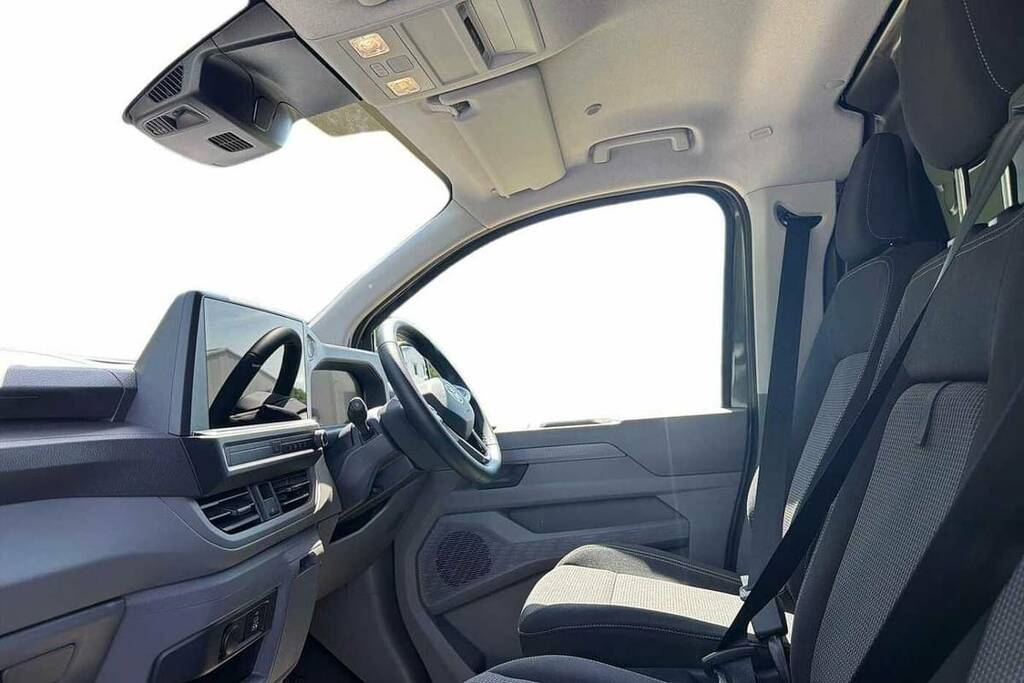 Volkswagen Transporter 2.0 Tdi 150 Commerce Plus Van 5 Plus  #2