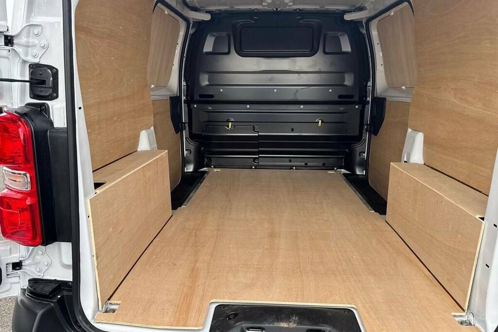 Toyota PROACE 2.0D 145 Icon Van Grey #10