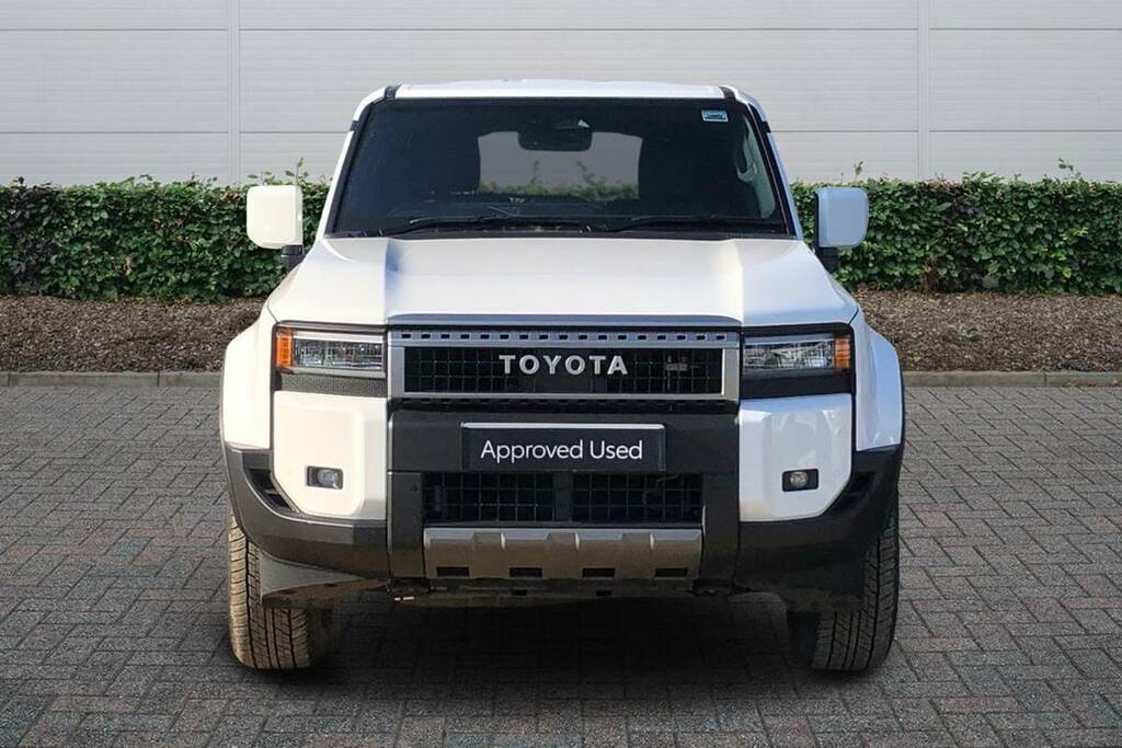 Toyota Land Cruiser 2.8D 205 Commercial White #3