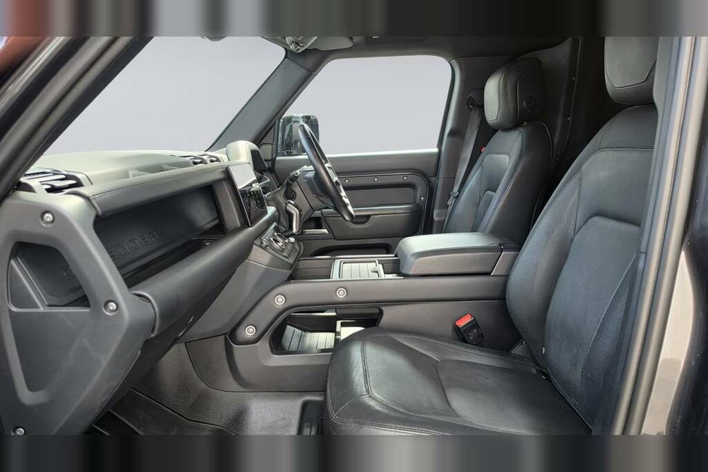 Land Rover Defender 110 3.0 D300 Hard Top X-dynamic Hse Grey #3