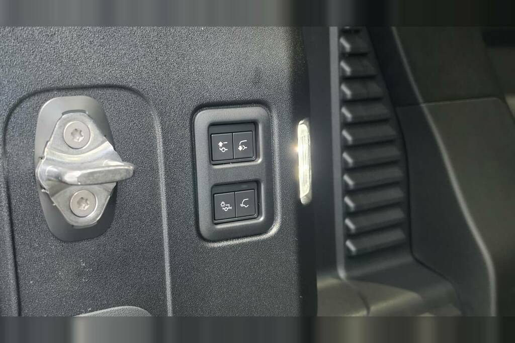 Land Rover Defender 90 D350 90 X-dynamic Hse #27