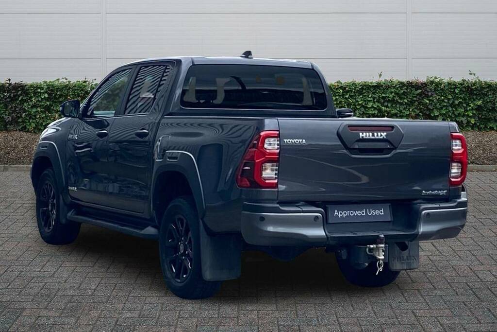 Toyota HILUX Invincible X Dcab Pick Up 2.8 D 48V Grey #2