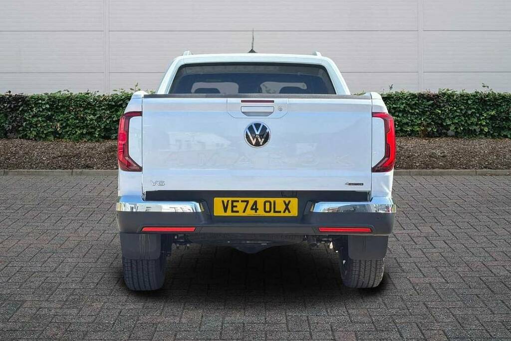Volkswagen Amarok Style Red #8
