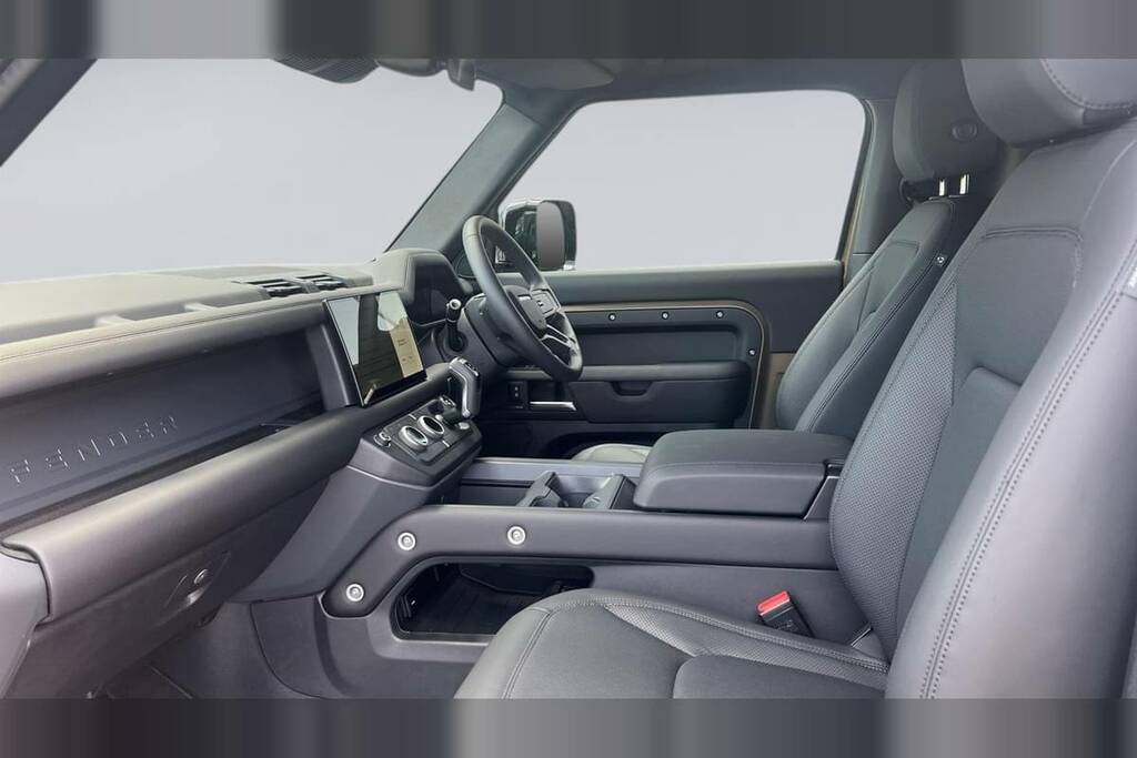 Land Rover Defender 90 3.0 D250 Hard Top X-dynamic Se #3