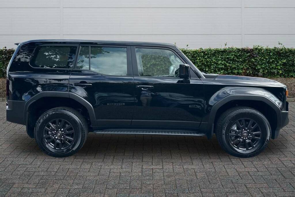Toyota Land Cruiser 2.8D 205 Commercial Black #5
