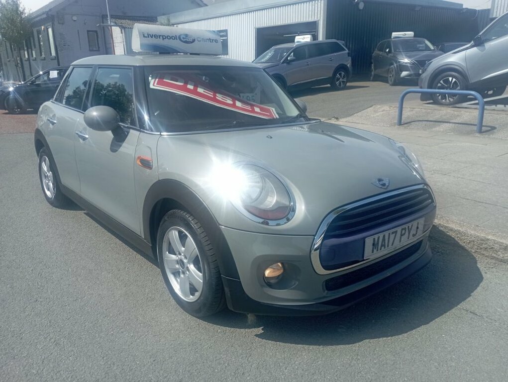 Mini Hatch 1.5L Cooper D Grey