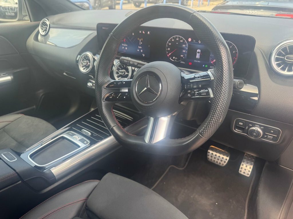 Mercedes-Benz GLA Class Suv Black #9