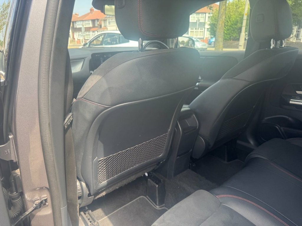 Mercedes-Benz GLA Class Suv Black #15