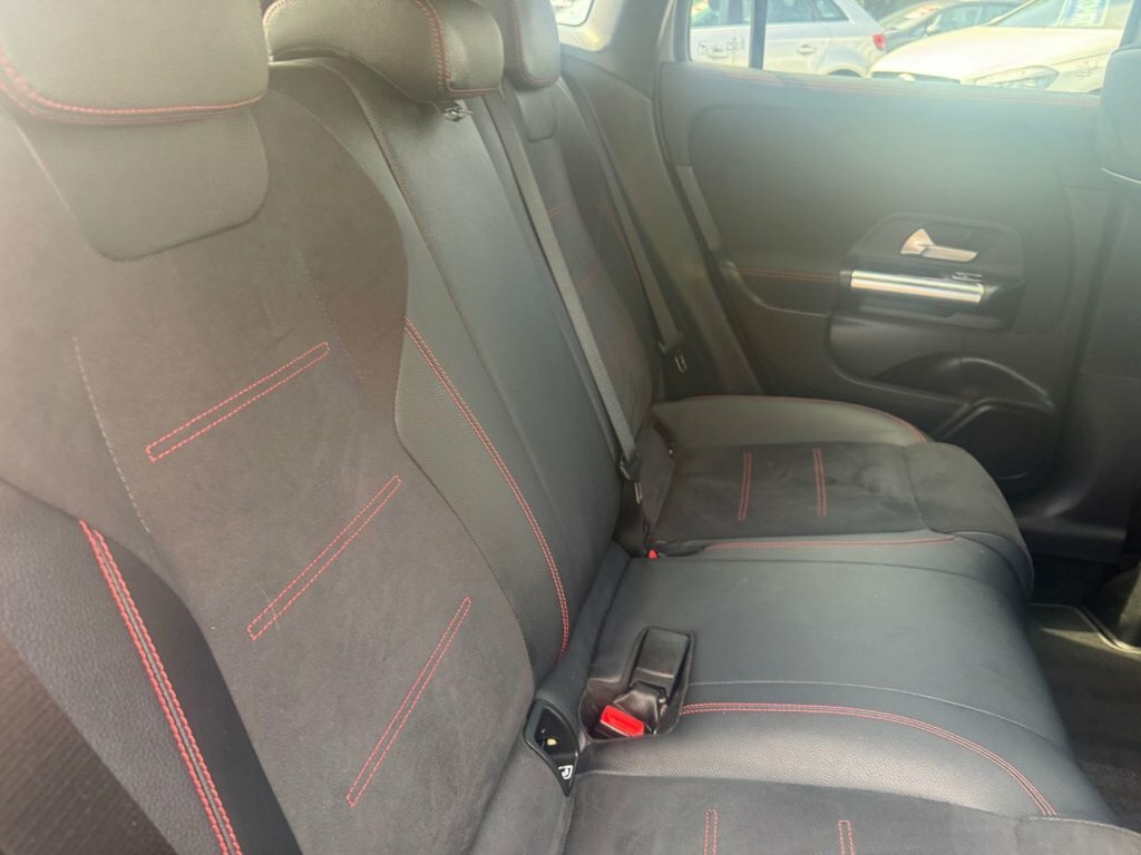 Mercedes-Benz GLA Class Suv Black #12