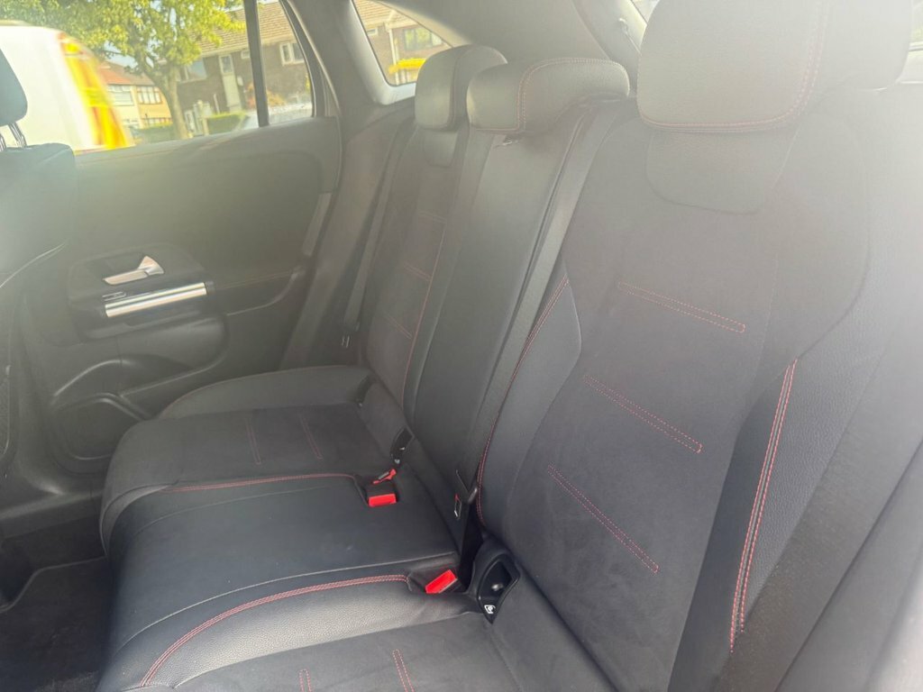 Mercedes-Benz GLA Class Suv Black #14