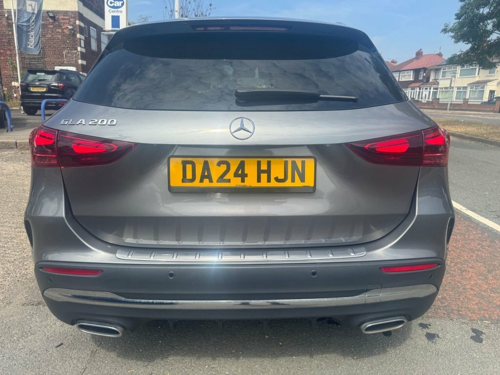 Mercedes-Benz GLA Class Suv Black #10