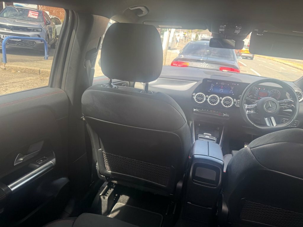 Mercedes-Benz GLA Class Suv Black #17
