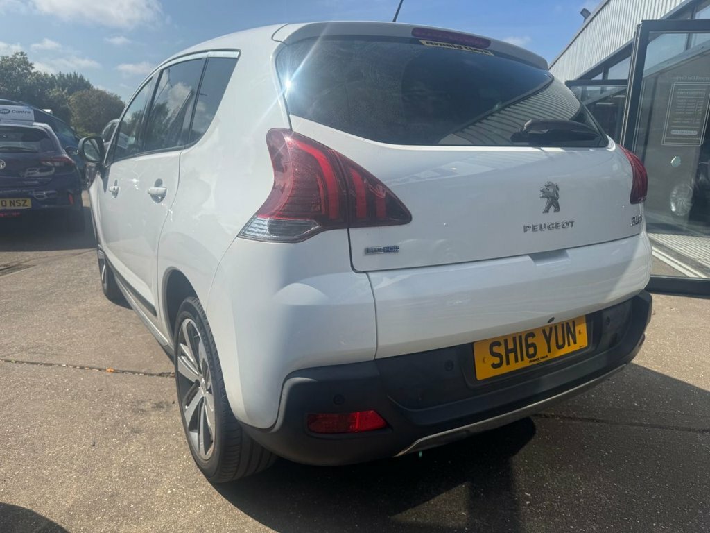 Peugeot 3008 1.6L Allure White #3