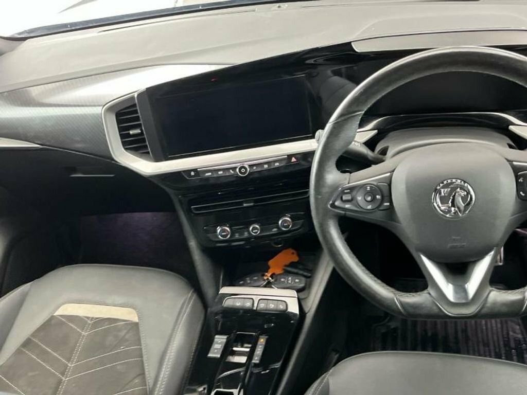 Vauxhall Mokka-e Suv Black #2