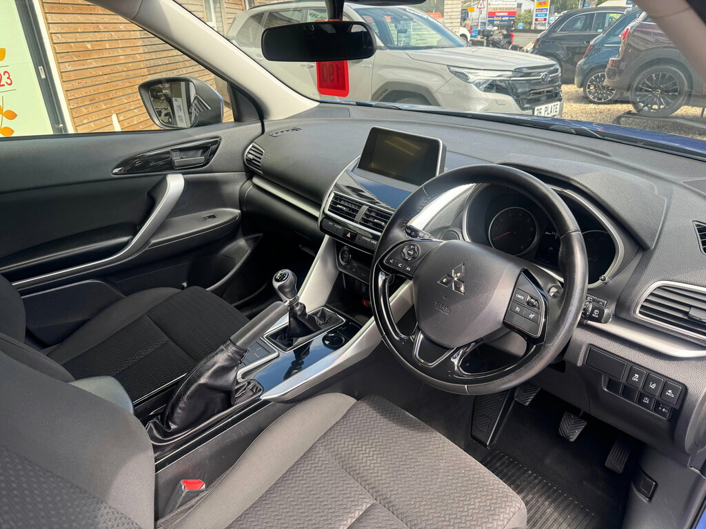 Mitsubishi Eclipse Cross 1.5T Verve Suv Euro 6 Ss 163 M400NLH Blue #2