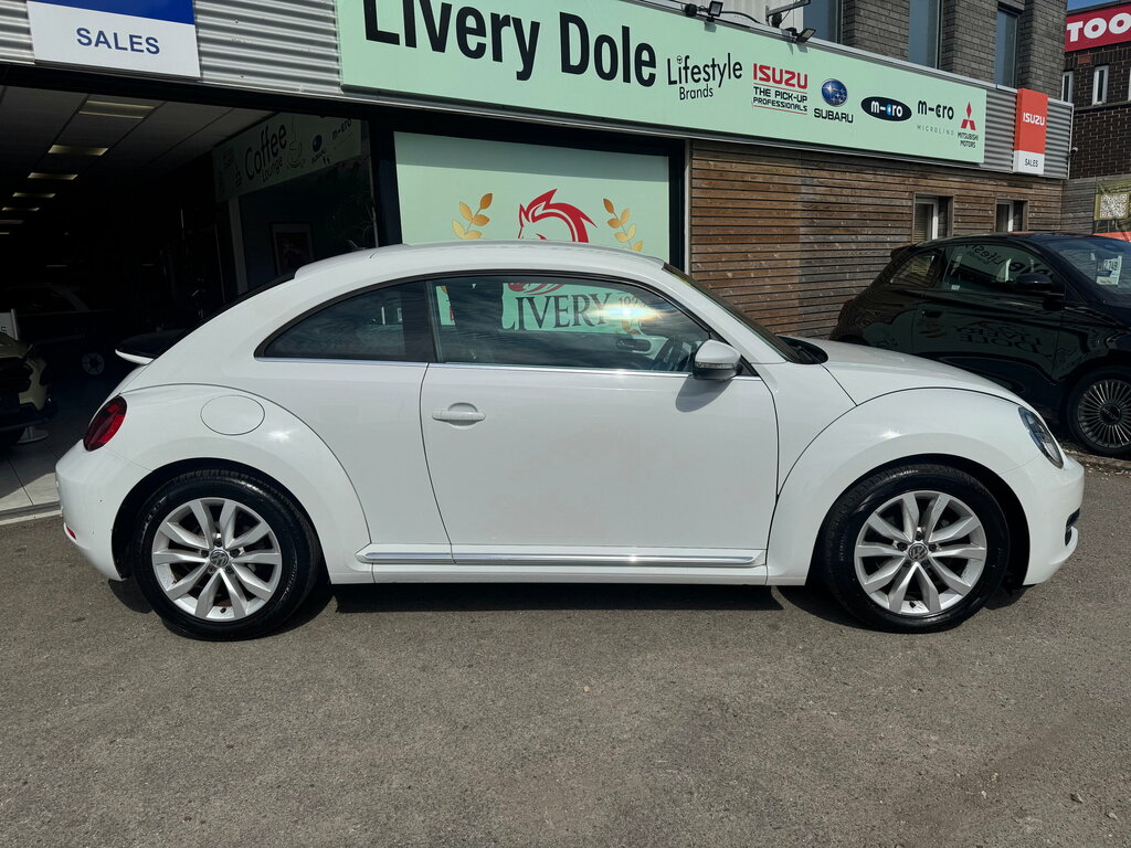 Volkswagen Beetle 1.4 Tsi Bluemotion Tech Design Hatchback Petro White #4