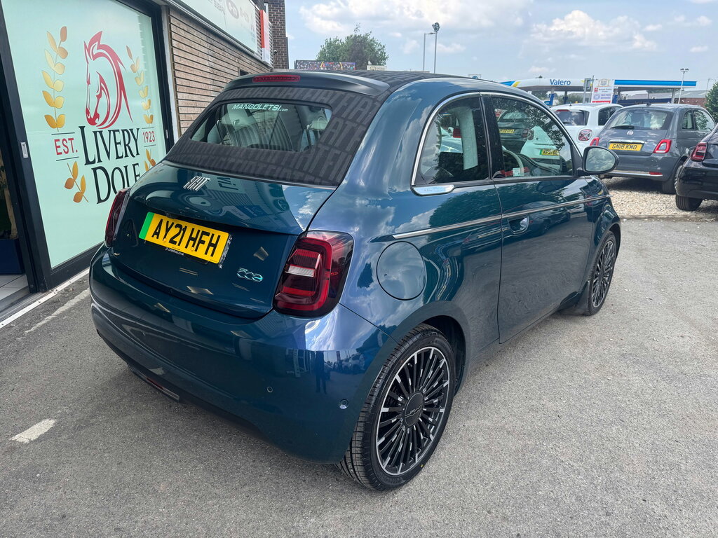 Fiat 500E C 42Kwh La Prima Convertible 118 Green #6