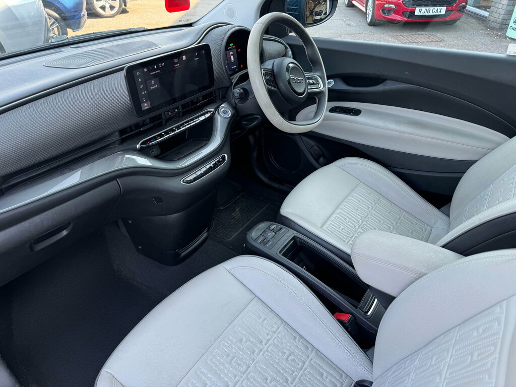 Fiat 500E 0.0 La Prima 42Kwh 117 Bhp Grey #14