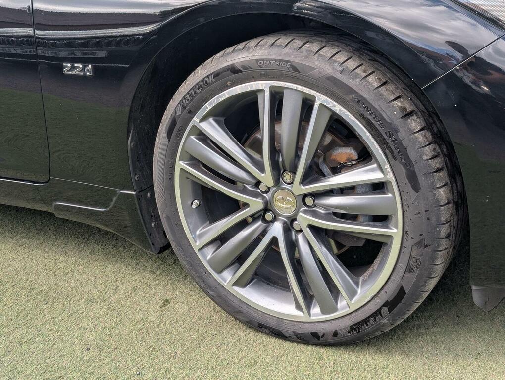 Infiniti Q50 S Hybrid Awd 4-Door White #37