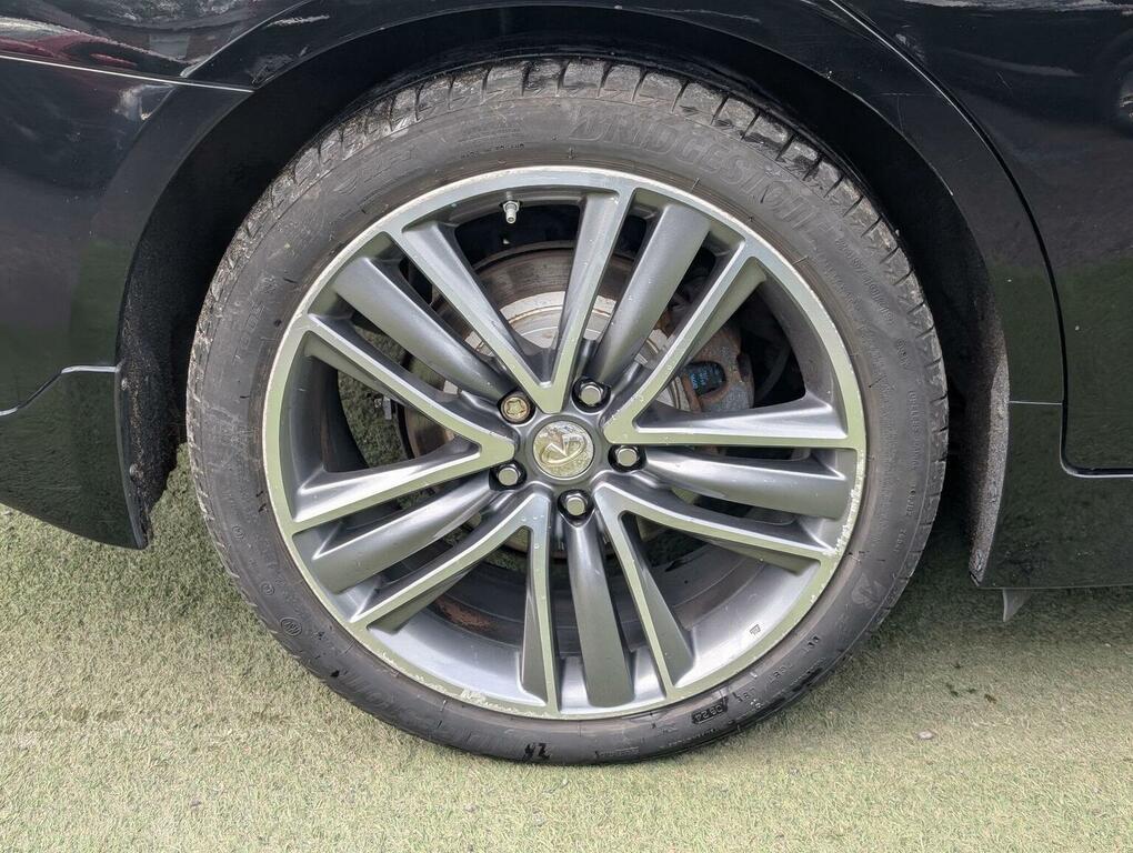 Infiniti Q50 S Hybrid Awd 4-Door White #36