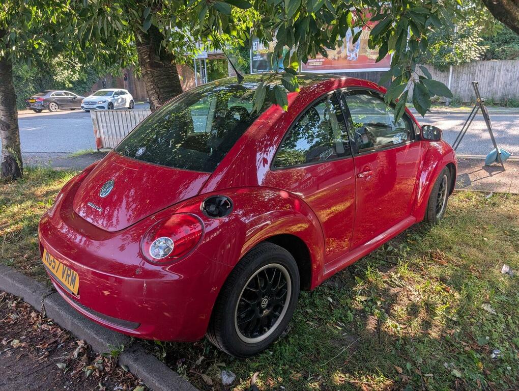 Volkswagen Beetle Hatchback 1.6 Luna Euro 4 200757 Red #5