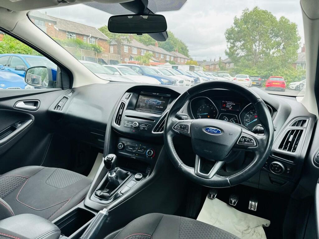 Ford Focus 1.6 Tdci Edge Estate Euro 5 Ss White #35