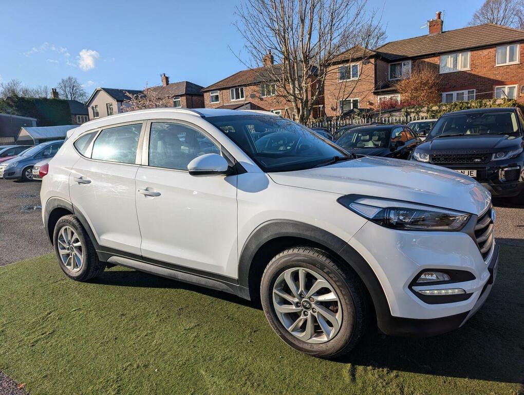 Hyundai Tucson 2.0 Crdi Blue Drive Se Nav Euro 6 Ss White #4