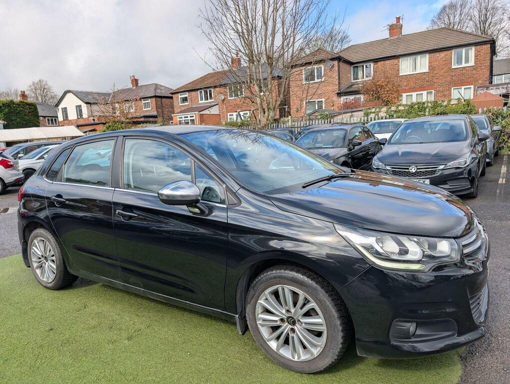 Citroen C4 Grand Bluehdi Exclusive Red #28