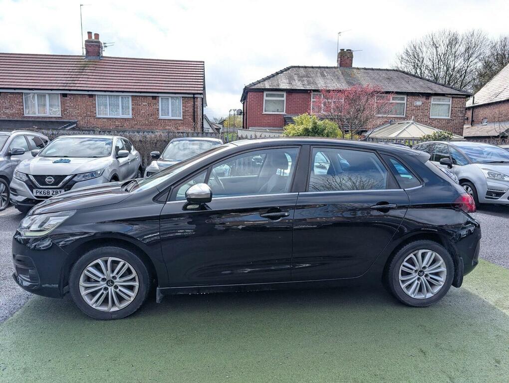 Citroen C4 Grand Bluehdi Exclusive Red #15