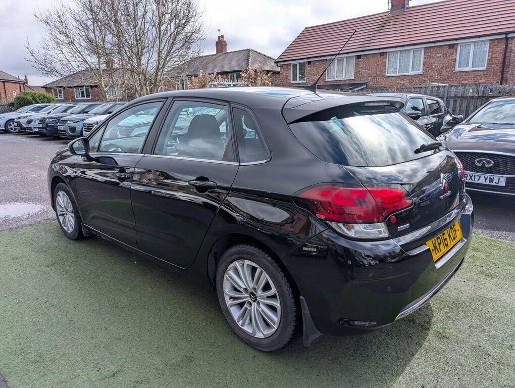 Citroen C4 Grand Bluehdi Exclusive Red #19