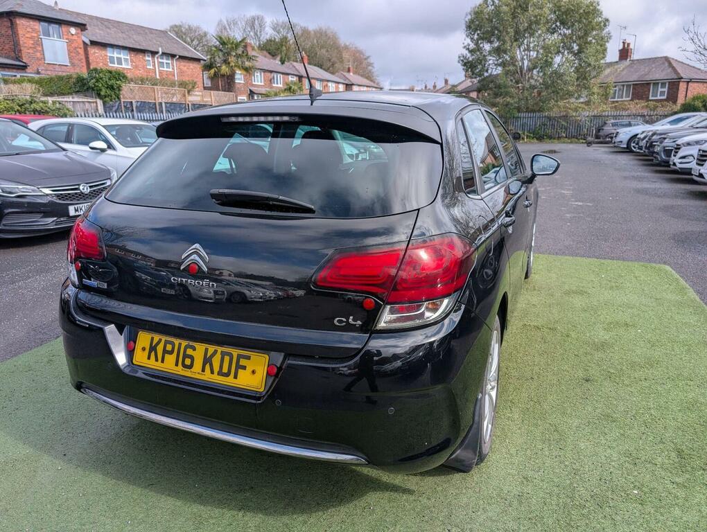 Citroen C4 Grand Bluehdi Exclusive Red #24