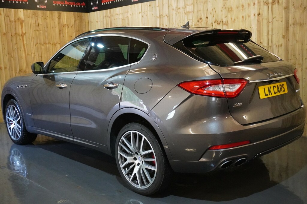 Maserati Levante 3.0 V6 S Grey #4