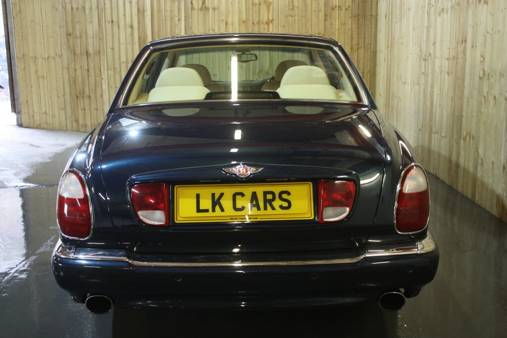 Bentley Arnage Red Label Silver #8