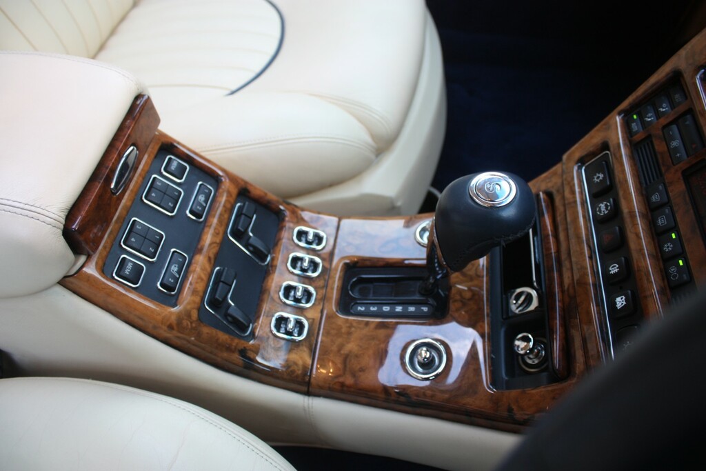 Bentley Arnage Red Label Silver #23