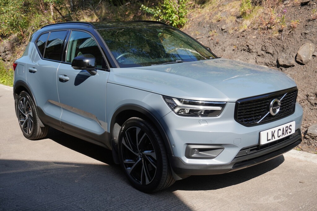 Volvo XC40 2.0 R-design Pro T4 Grey