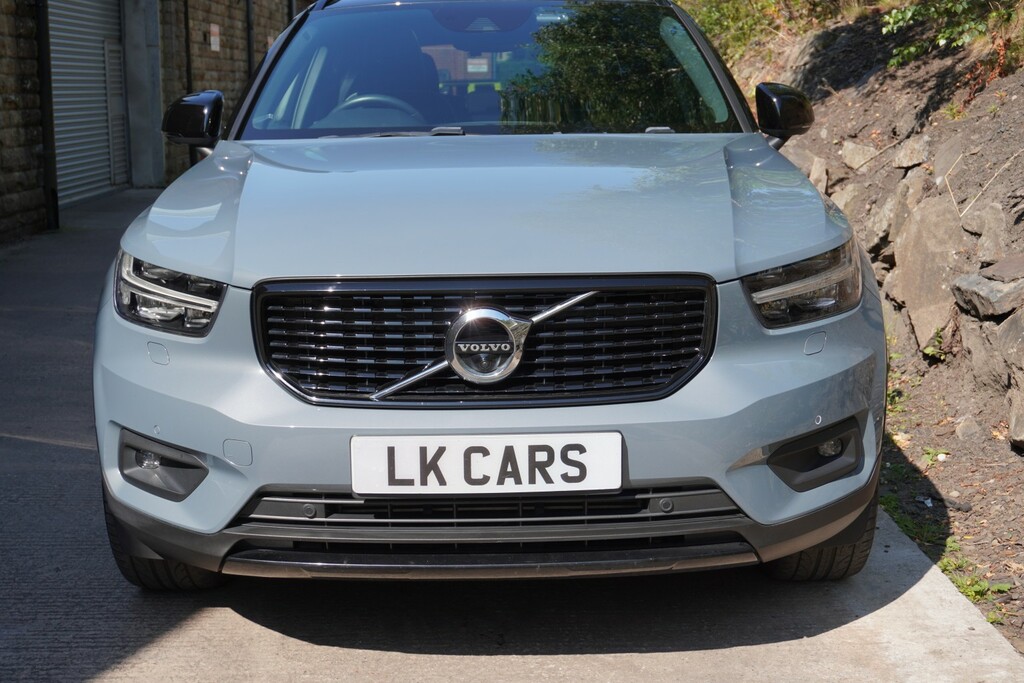 Volvo XC40 2.0 R-design Pro T4 Grey #3