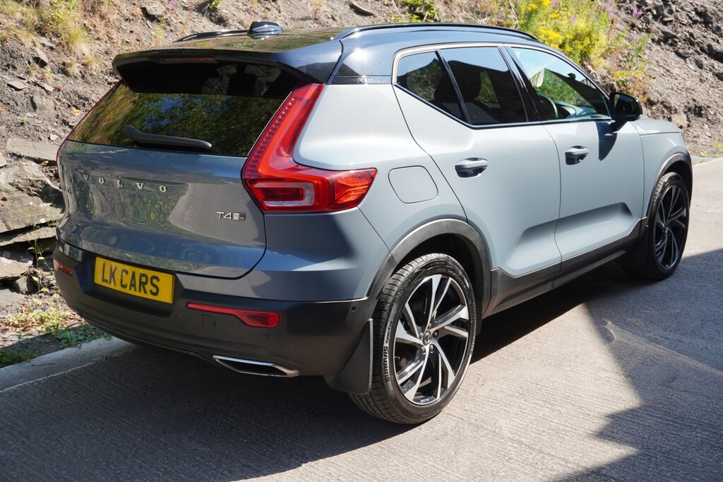 Volvo XC40 2.0 R-design Pro T4 Grey #4