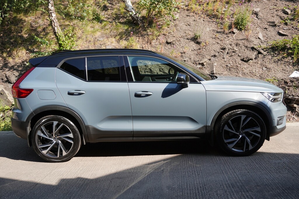 Volvo XC40 2.0 R-design Pro T4 Grey #6
