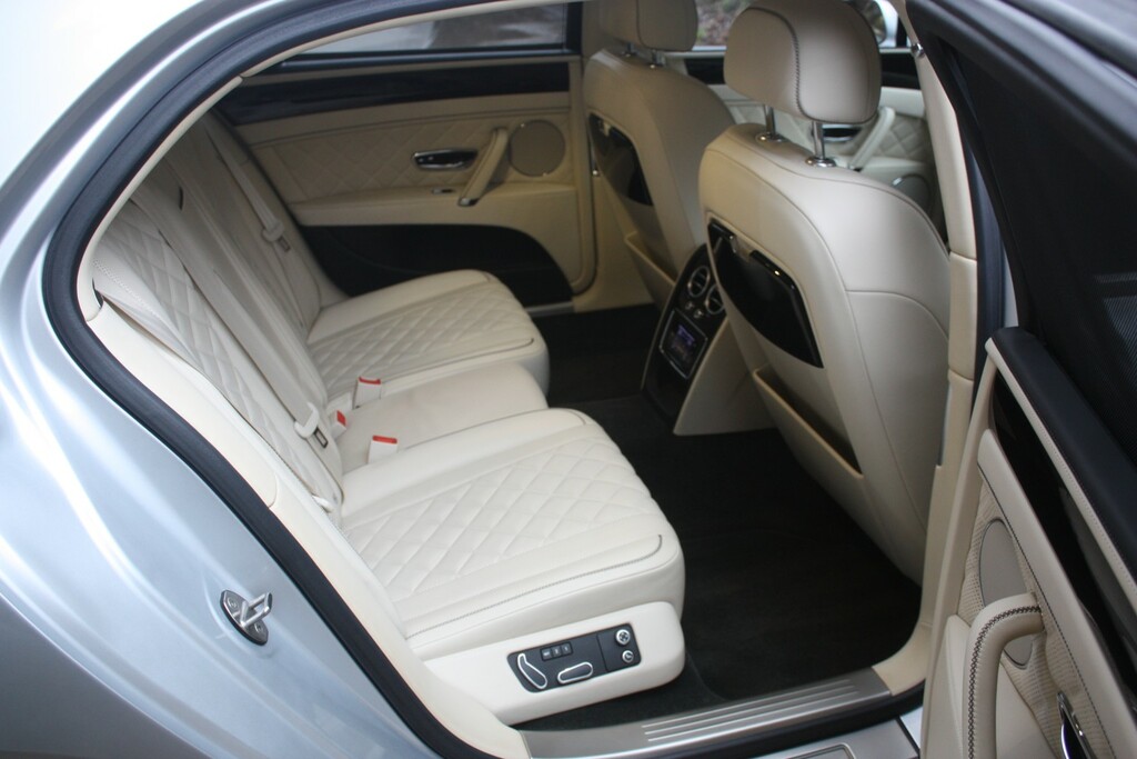 Bentley Flying Spur 6.0 W12 Saloon Black #16