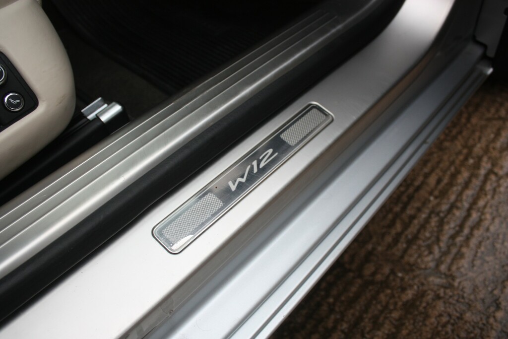 Bentley Flying Spur 6.0 W12 Saloon Black #32