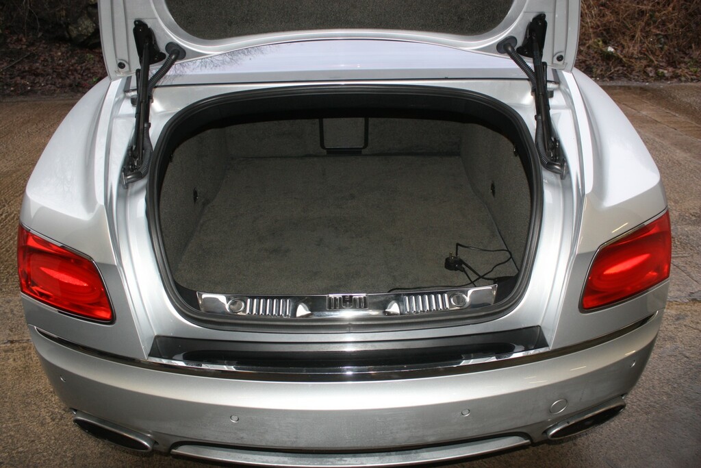 Bentley Flying Spur 6.0 W12 Saloon Black #34