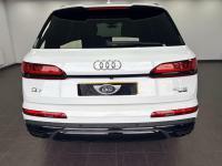 Audi Q7 Audi Estate 55 Tfsi Quattro Black Edition Tipt Black #39
