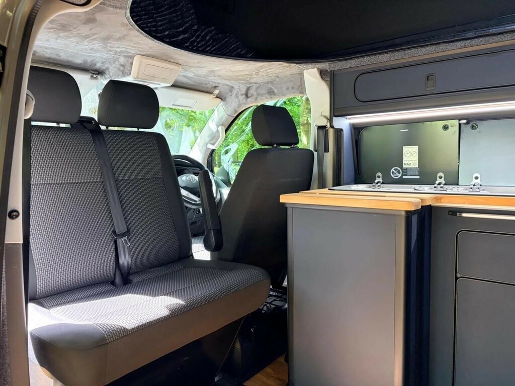 Volkswagen Transporter Highline Grey #48