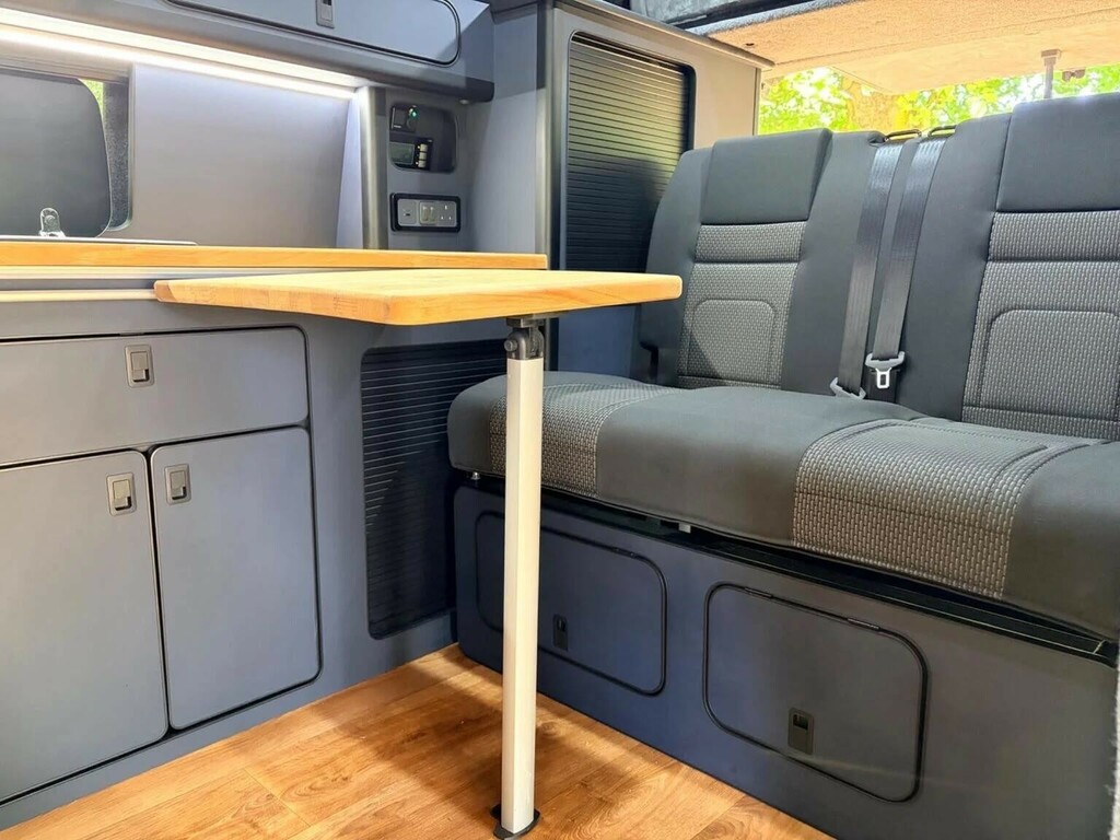 Volkswagen Transporter Highline Grey #44